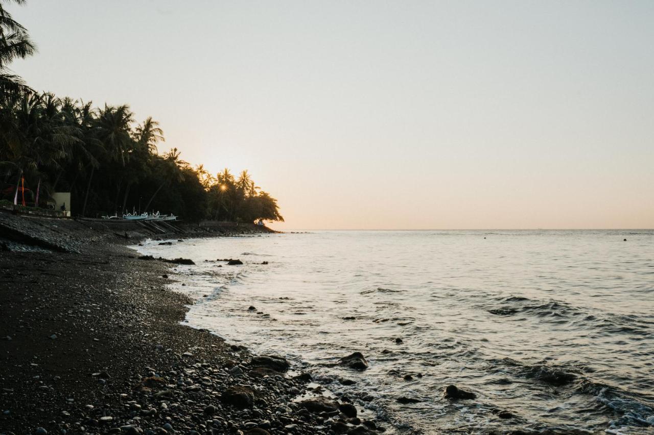 Aloka Bahari Villas Tejakula Buitenkant foto